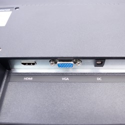 Puertos de conexión HDMI y VGA del monitor TEROS TE-2130CS Full HD